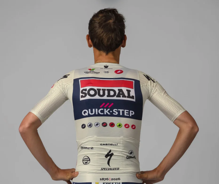maillo du Giro 2026 soudal Quick step pour les 150 ans de Castelli